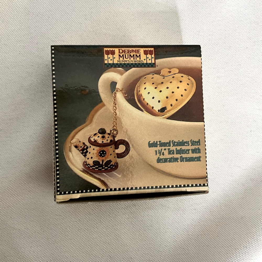 NIB DEBBIE MUMM Gold Tone Stainless Steel Heart Shape Tea Infuser W/ Teapot